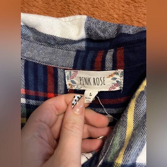 Pink Rose Large Flannel - Picture 5 of 5